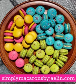 Simply Macarons by Jaelin